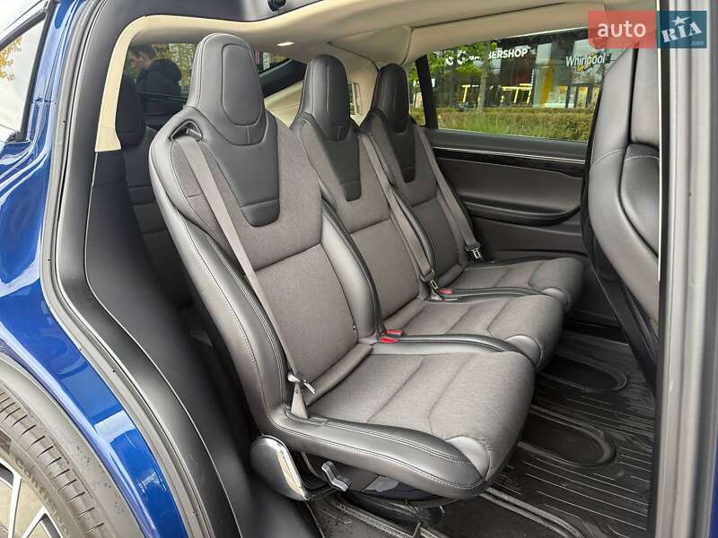 Внедорожник / Кроссовер Tesla Model X 2017 в Киеве