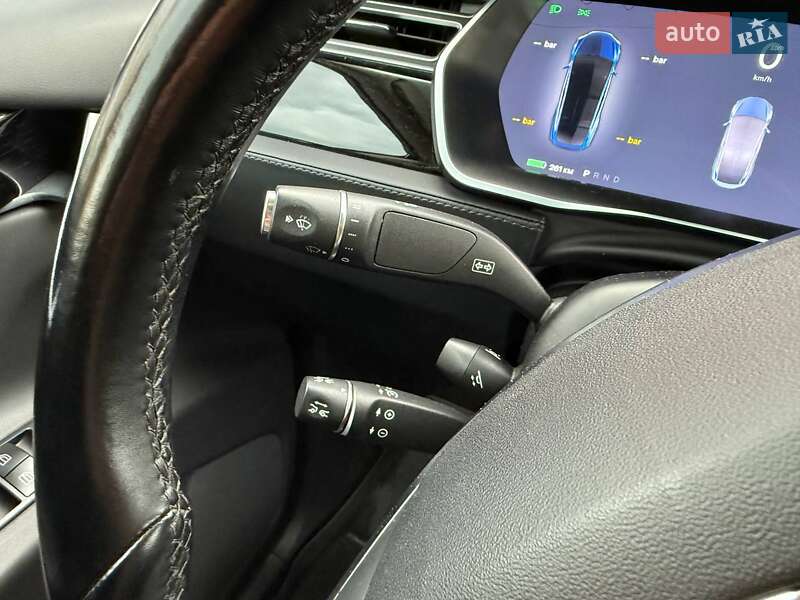Внедорожник / Кроссовер Tesla Model X 2017 в Киеве