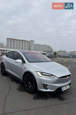 Позашляховик / Кросовер Tesla Model X 2016 в 