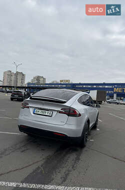 Позашляховик / Кросовер Tesla Model X 2016 в 