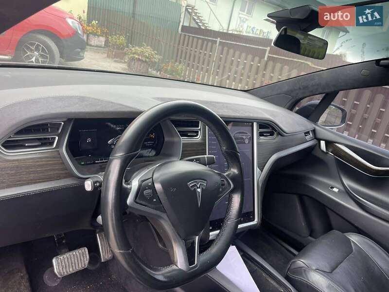 Внедорожник / Кроссовер Tesla Model X 2016 в Львове