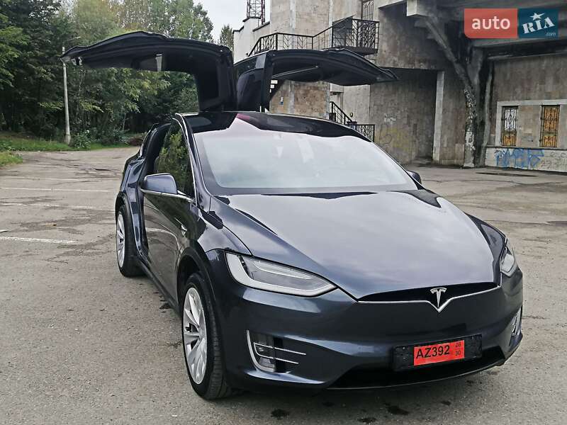 Внедорожник / Кроссовер Tesla Model X 2017 в Ивано-Франковске
