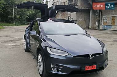Позашляховик / Кросовер Tesla Model X 2017 в 