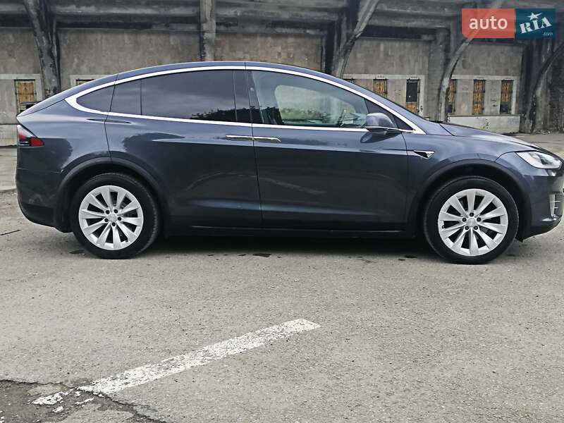 Внедорожник / Кроссовер Tesla Model X 2017 в Ивано-Франковске