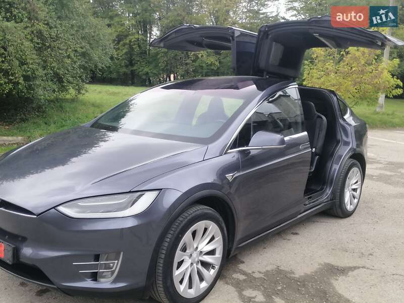 Внедорожник / Кроссовер Tesla Model X 2017 в Ивано-Франковске