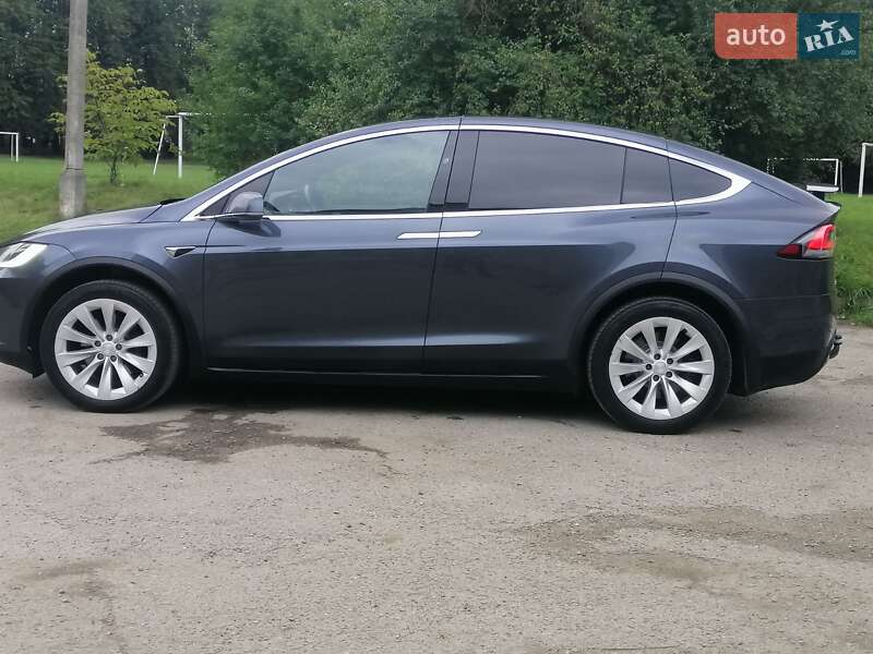 Внедорожник / Кроссовер Tesla Model X 2017 в Ивано-Франковске