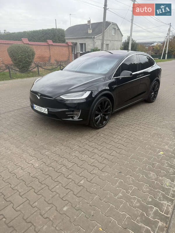 Позашляховик / Кросовер Tesla Model X 2019 в Львові