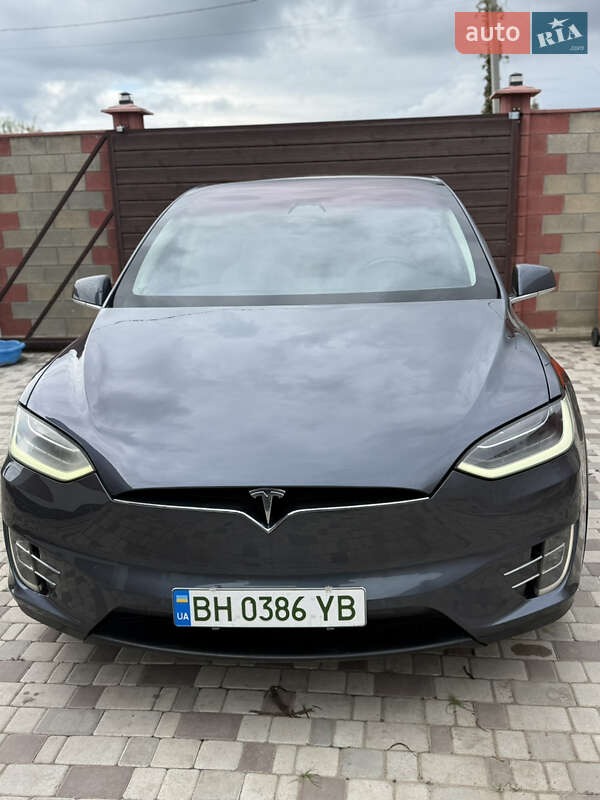 Внедорожник / Кроссовер Tesla Model X 2018 в Одессе