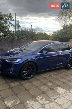 Внедорожник / Кроссовер Tesla Model X 2017 в Каменском