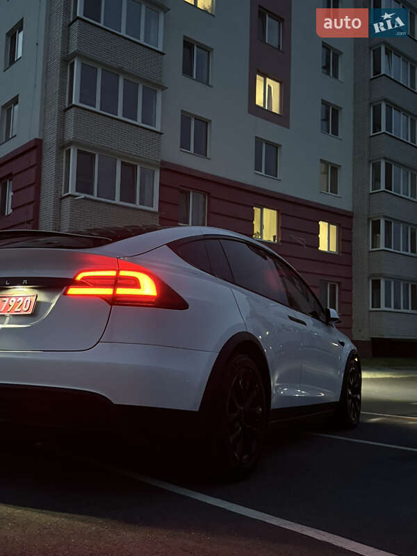 Позашляховик / Кросовер Tesla Model X 2023 в Вінниці