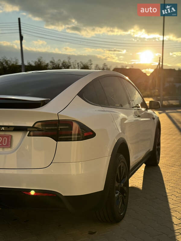 Позашляховик / Кросовер Tesla Model X 2023 в Вінниці