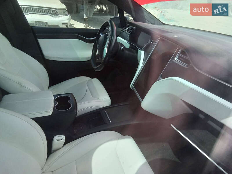 Внедорожник / Кроссовер Tesla Model X 2017 в Одессе