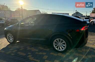 Позашляховик / Кросовер Tesla Model X 2017 в Львові
