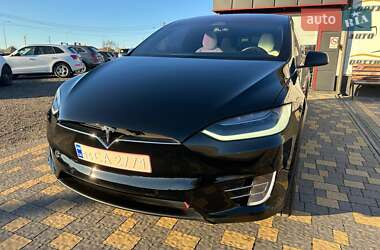 Позашляховик / Кросовер Tesla Model X 2017 в Львові