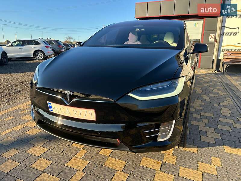 Внедорожник / Кроссовер Tesla Model X 2017 в Львове фото 13 Внедорожник / Кроссовер Tesla Model X 2017 в Львове