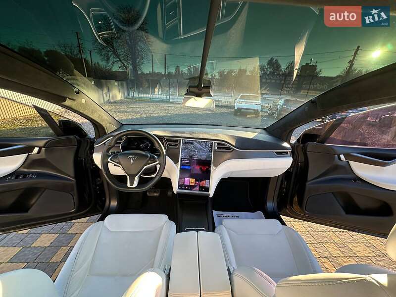 Внедорожник / Кроссовер Tesla Model X 2017 в Львове фото 30 Внедорожник / Кроссовер Tesla Model X 2017 в Львове