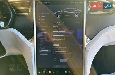 Позашляховик / Кросовер Tesla Model X 2017 в Львові