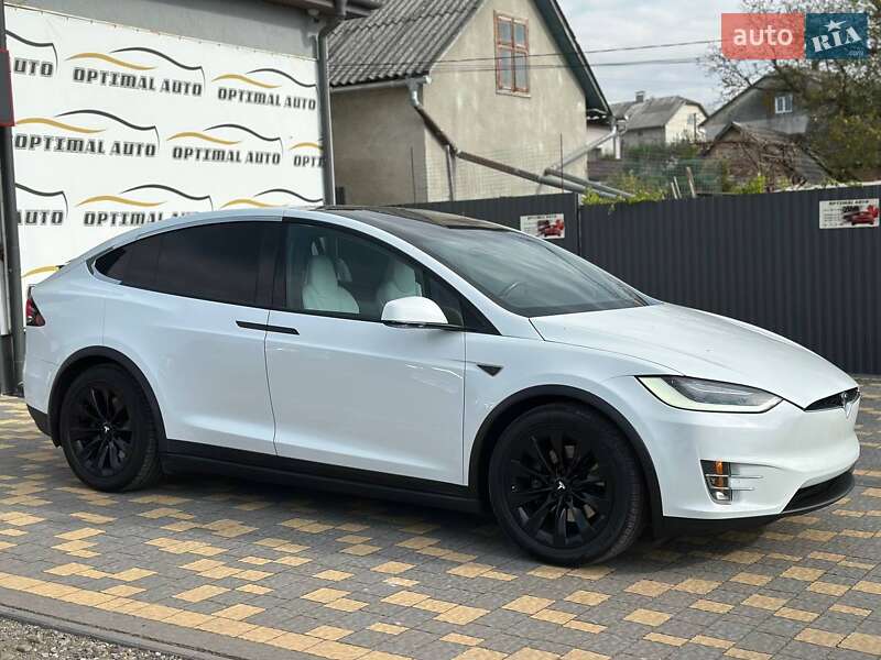 Внедорожник / Кроссовер Tesla Model X 2016 в Львове фото 4 Внедорожник / Кроссовер Tesla Model X 2016 в Львове