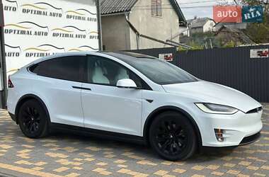 Позашляховик / Кросовер Tesla Model X 2016 в 
