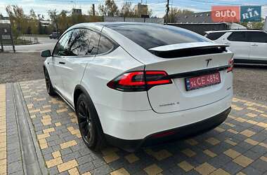 Позашляховик / Кросовер Tesla Model X 2016 в 