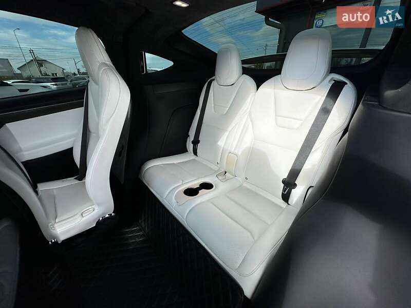 Внедорожник / Кроссовер Tesla Model X 2016 в Львове фото 19 Внедорожник / Кроссовер Tesla Model X 2016 в Львове