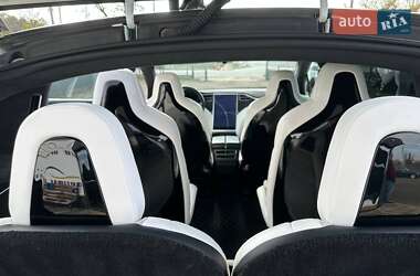 Позашляховик / Кросовер Tesla Model X 2016 в 