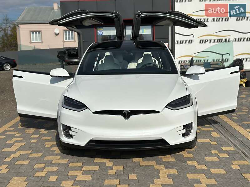 Внедорожник / Кроссовер Tesla Model X 2016 в Львове фото 35 Внедорожник / Кроссовер Tesla Model X 2016 в Львове