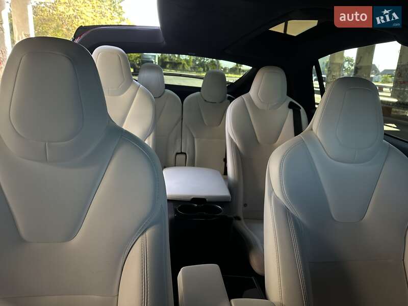 Внедорожник / Кроссовер Tesla Model X 2018 в Одессе фото 21 Внедорожник / Кроссовер Tesla Model X 2018 в Одессе