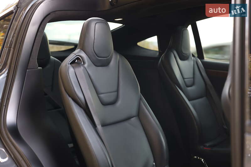 Внедорожник / Кроссовер Tesla Model X 2016 в Ивано-Франковске фото 24 Внедорожник / Кроссовер Tesla Model X 2016 в Ивано-Франковске