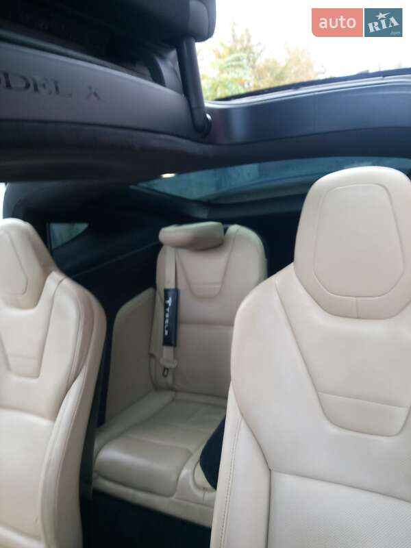 Внедорожник / Кроссовер Tesla Model X 2016 в Киеве фото 12 Внедорожник / Кроссовер Tesla Model X 2016 в Киеве