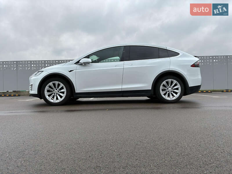 Позашляховик / Кросовер Tesla Model X 2020 в Києві фото 13 Позашляховик / Кросовер Tesla Model X 2020 в Києві