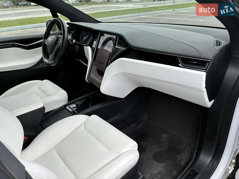 Позашляховик / Кросовер Tesla Model X 2020 в Києві фото 34 Позашляховик / Кросовер Tesla Model X 2020 в Києві