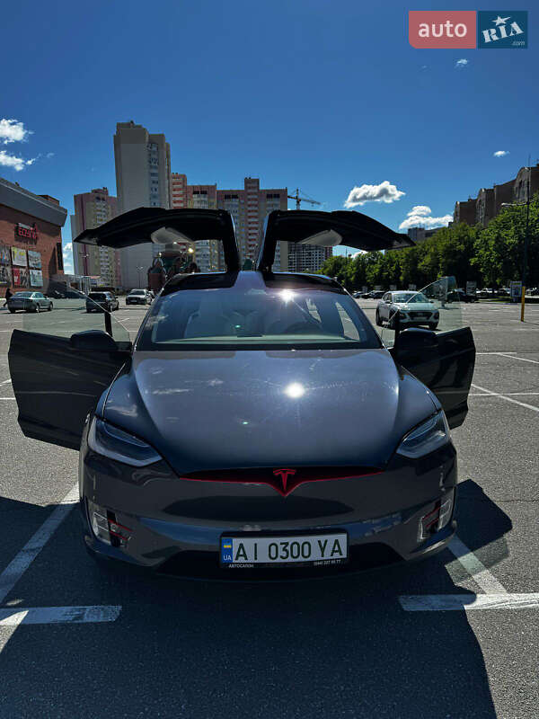 Позашляховик / Кросовер Tesla Model X 2019 в Києві фото 16 Позашляховик / Кросовер Tesla Model X 2019 в Києві