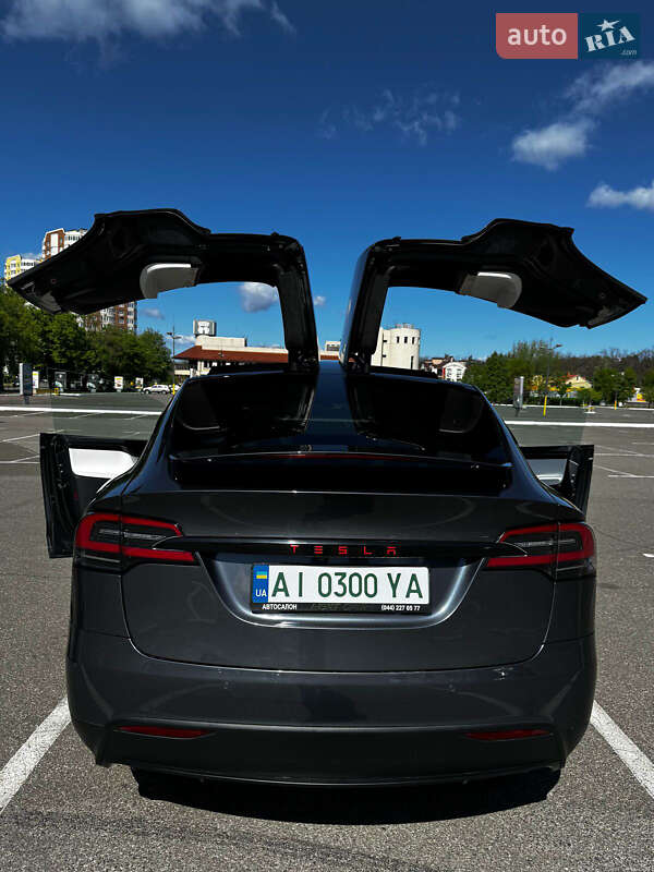 Позашляховик / Кросовер Tesla Model X 2019 в Києві фото 26 Позашляховик / Кросовер Tesla Model X 2019 в Києві