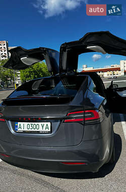 Внедорожник / Кроссовер Tesla Model X 2019 в Киеве