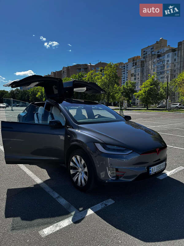 Позашляховик / Кросовер Tesla Model X 2019 в Києві фото 35 Позашляховик / Кросовер Tesla Model X 2019 в Києві