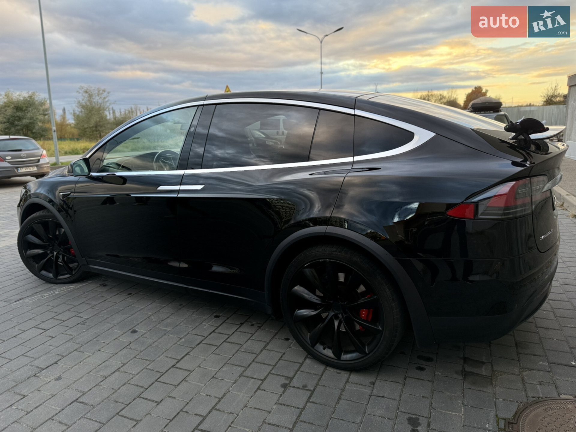 2017 Tesla Model X - мініатюра 14