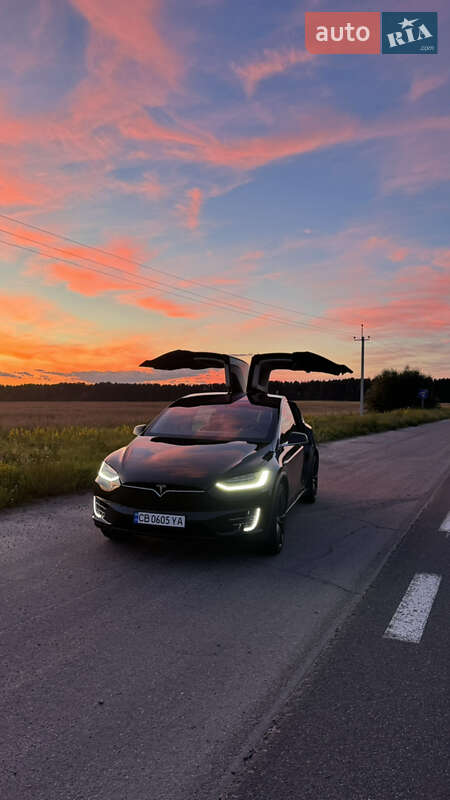 Внедорожник / Кроссовер Tesla Model X 2017 в Чернигове фото 10 Внедорожник / Кроссовер Tesla Model X 2017 в Чернигове