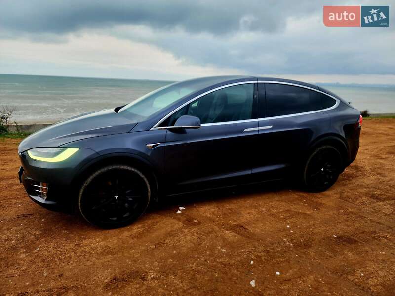 Внедорожник / Кроссовер Tesla Model X 2018 в Одессе