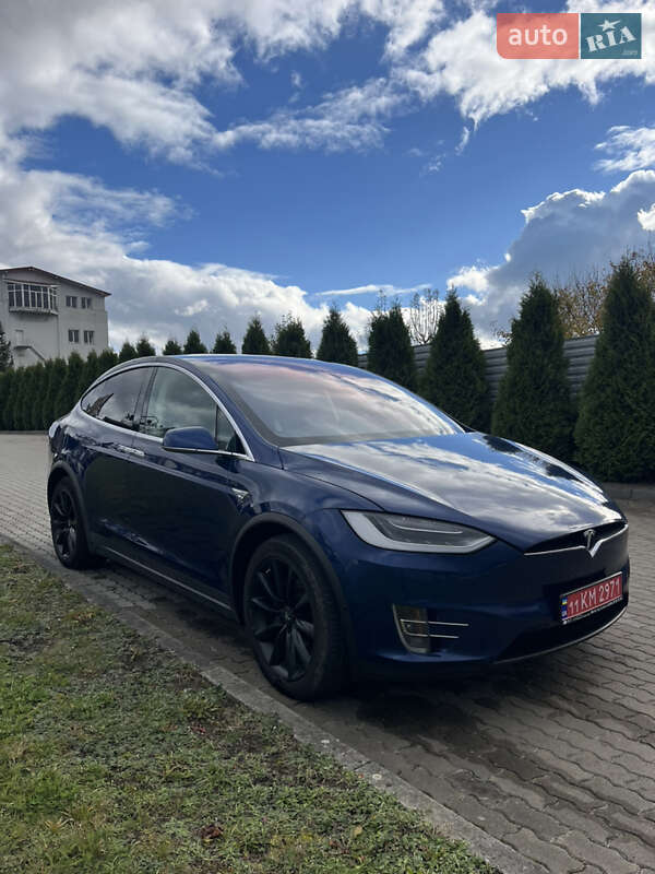 Позашляховик / Кросовер Tesla Model X 2016 в Львові фото 5 Позашляховик / Кросовер Tesla Model X 2016 в Львові