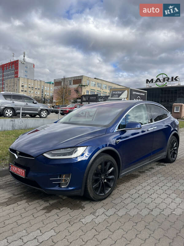 Позашляховик / Кросовер Tesla Model X 2016 в Львові фото 32 Позашляховик / Кросовер Tesla Model X 2016 в Львові