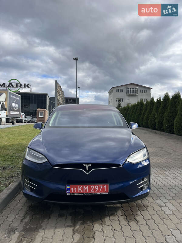 Позашляховик / Кросовер Tesla Model X 2016 в Львові фото 37 Позашляховик / Кросовер Tesla Model X 2016 в Львові
