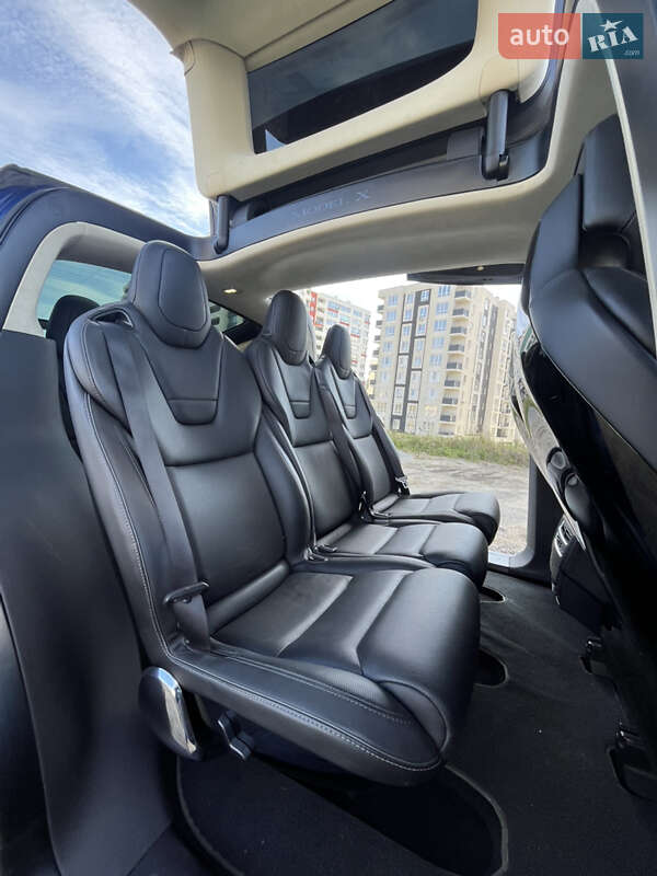 Позашляховик / Кросовер Tesla Model X 2016 в Львові фото 45 Позашляховик / Кросовер Tesla Model X 2016 в Львові