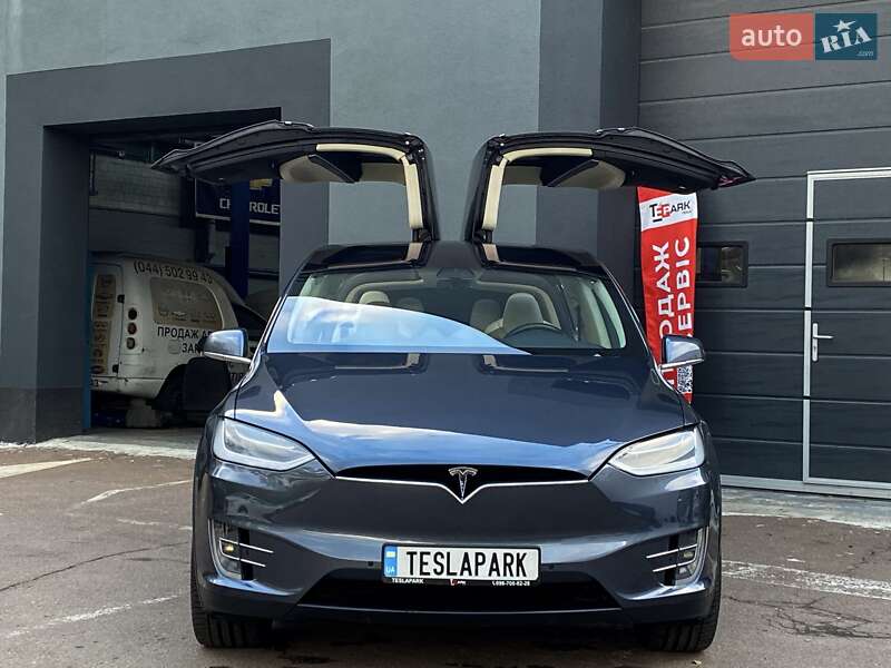 Позашляховик / Кросовер Tesla Model X 2017 в Києві