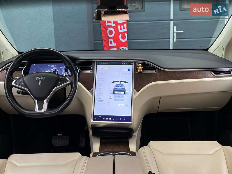 Позашляховик / Кросовер Tesla Model X 2017 в Києві