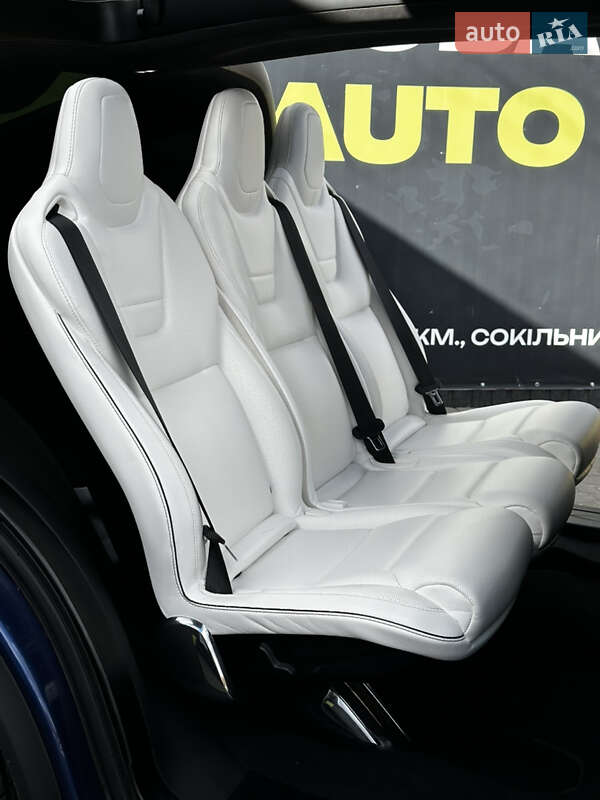 Внедорожник / Кроссовер Tesla Model X 2016 в Львове