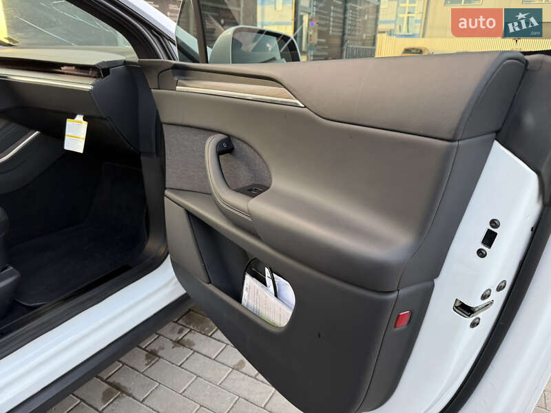 Позашляховик / Кросовер Tesla Model X 2022 в Львові фото 28 Позашляховик / Кросовер Tesla Model X 2022 в Львові