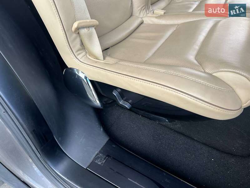 Позашляховик / Кросовер Tesla Model X 2016 в Івано-Франківську