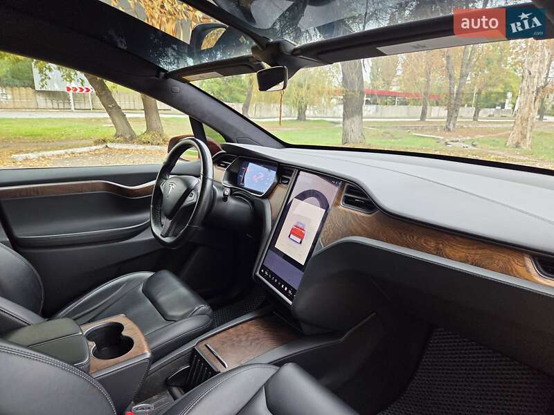 Позашляховик / Кросовер Tesla Model X 2019 в Дніпрі