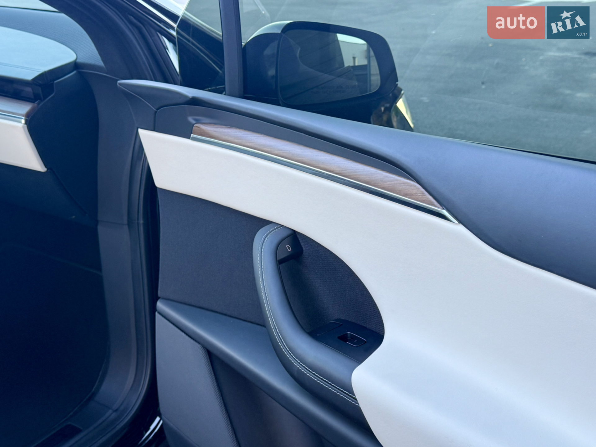 2022 Tesla Model X - мініатюра 31